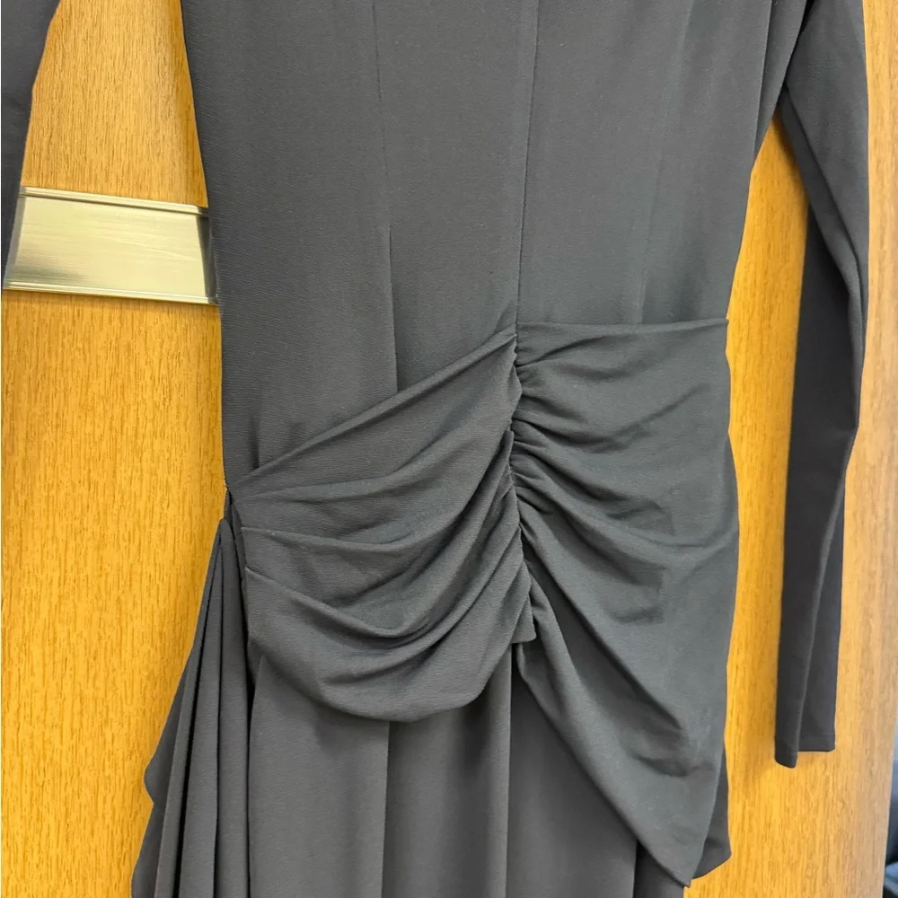 Elegant Black Long Sleeve Dress - Picture 10 of 10